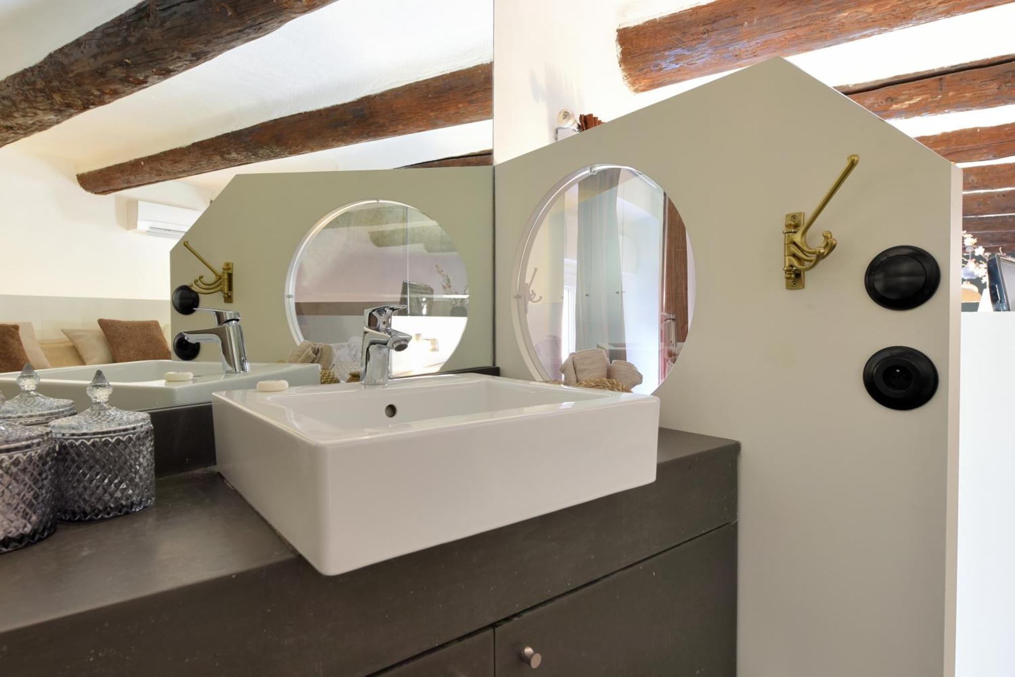 Vieux-Port Magnifique Appartement Loft Марсель Экстерьер фото